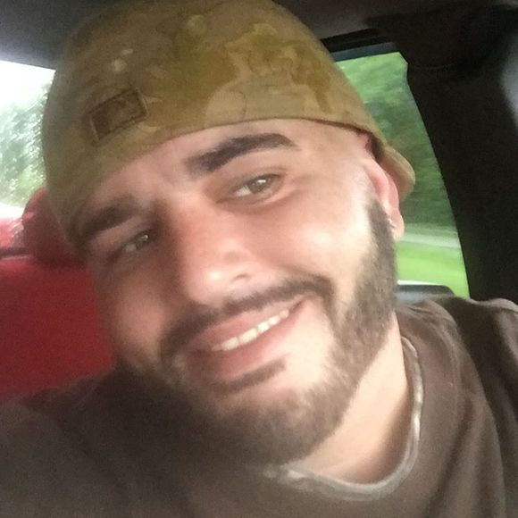 Meet your Posher, Sebastian - Picture 1 of 1